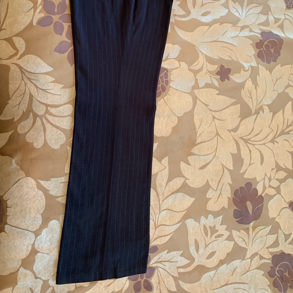 Dark blue pinstripe NY&Co pant suit - Picture 4 of 5